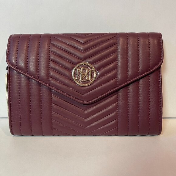 NEW! Badgley Mischka Plum 2-Way Chevron Quilted Crossbody Clutch Bag - NWT - Picture 1 of 6